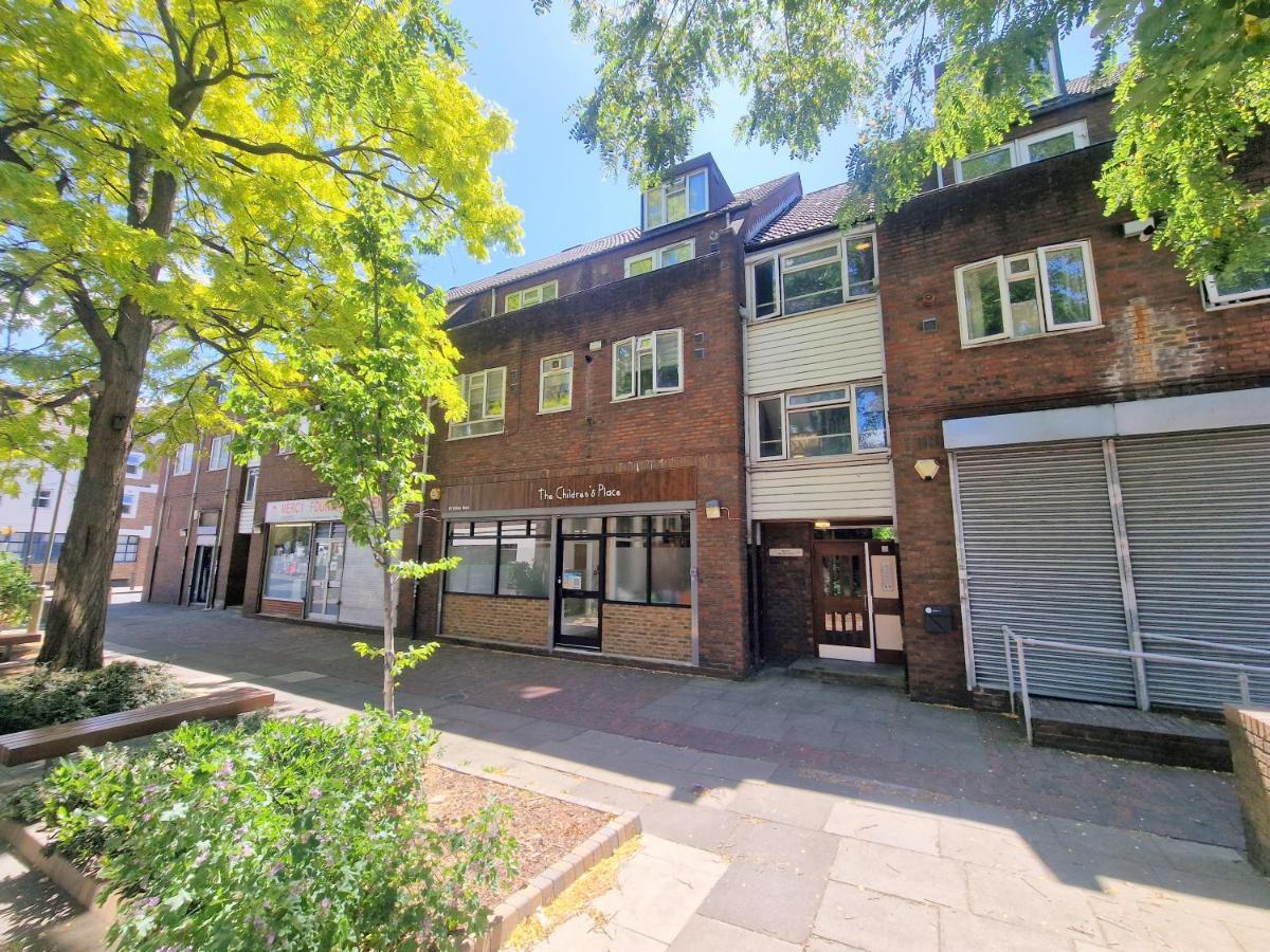 Flat In Battersea, 5 Minutes From Clapham Junction Station London