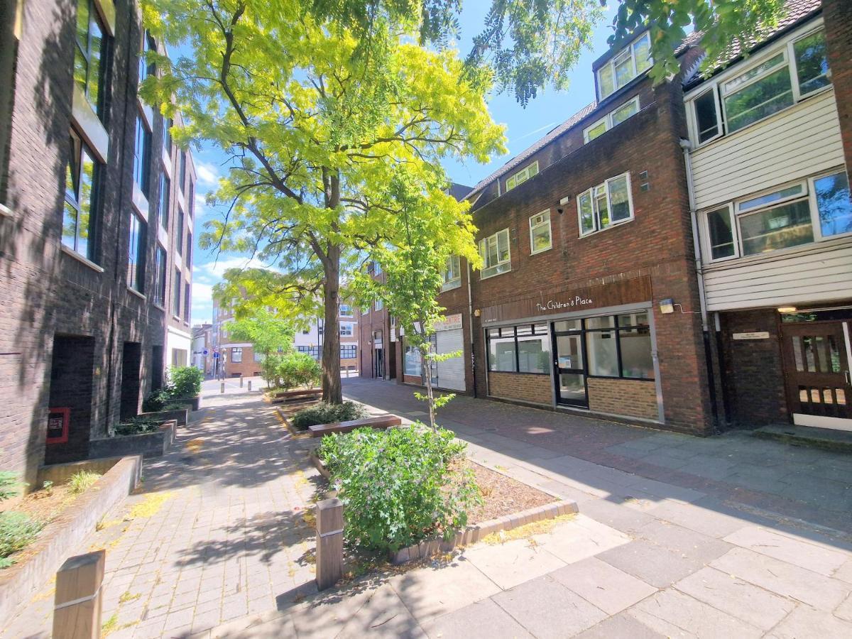 Flat In Battersea, 5 Minutes From Clapham Junction Station Apartment London