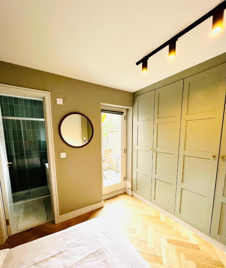 Stylish 1 Bedroom Designer * London
