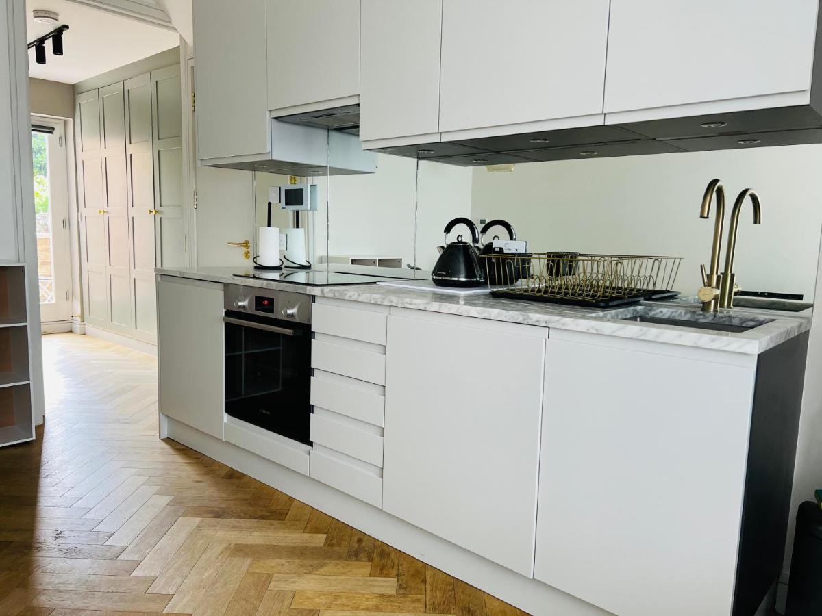 Apartment Stylish 1 Bedroom Designer London