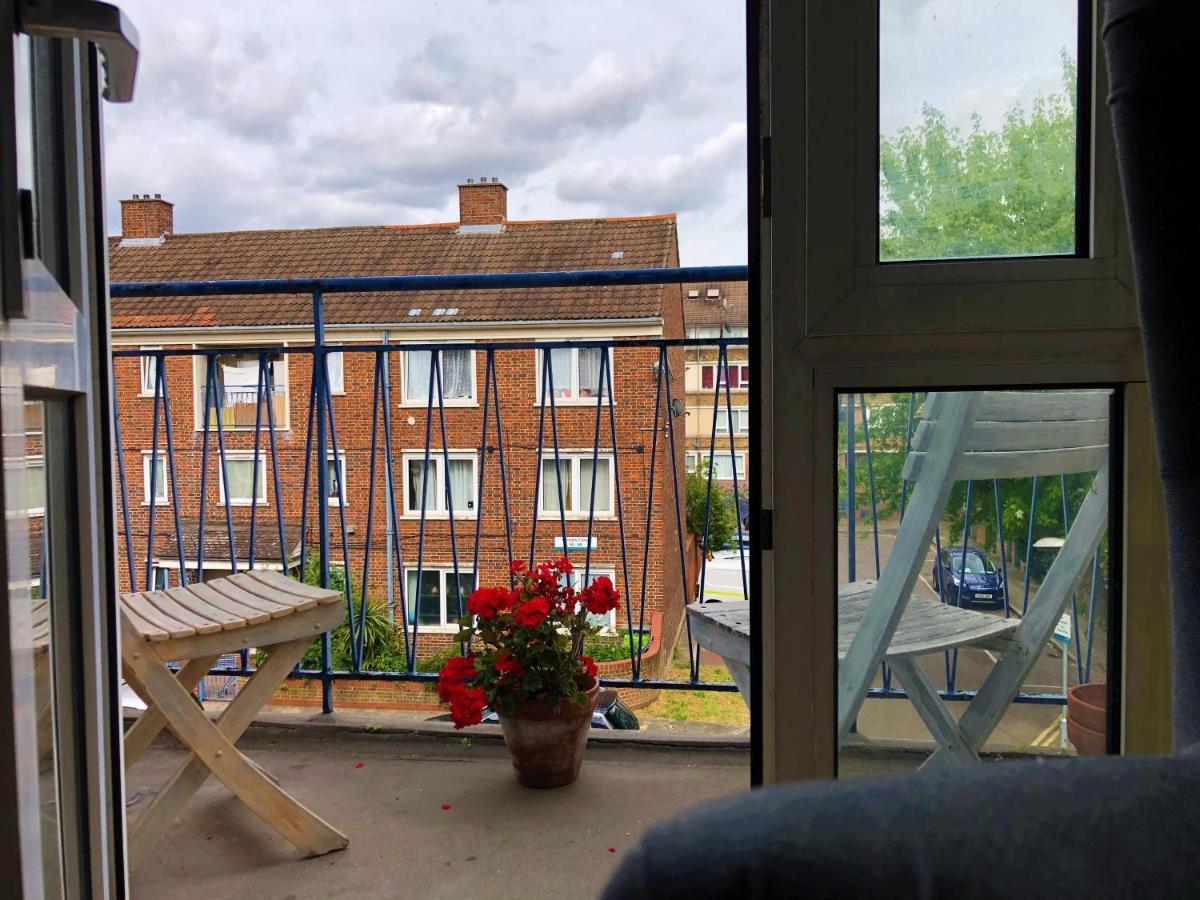 Homestay Burgess Park Homes - Near Central