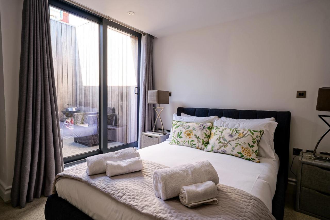 Apartment Contemporary High Street Kensington *