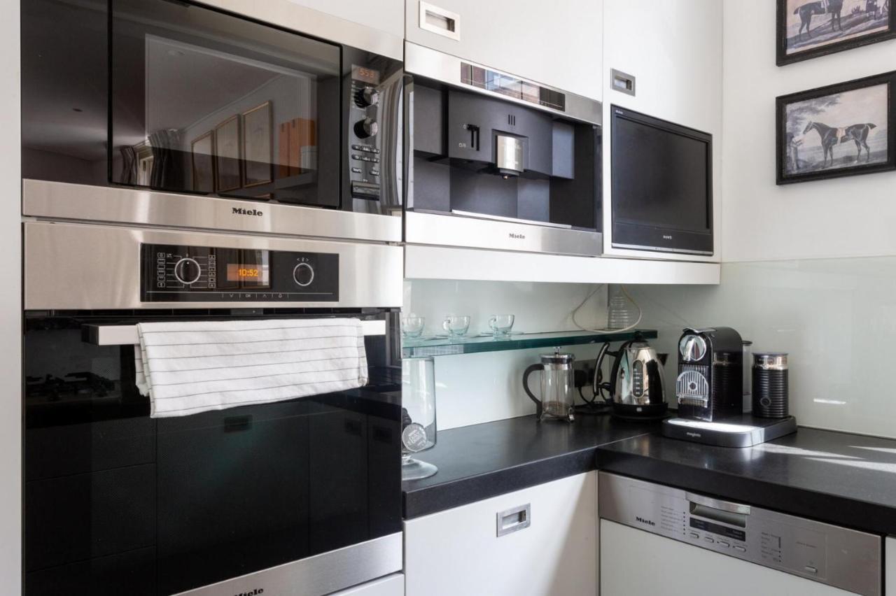 Сasa de vacaciones New Stunning 5bd Mews House