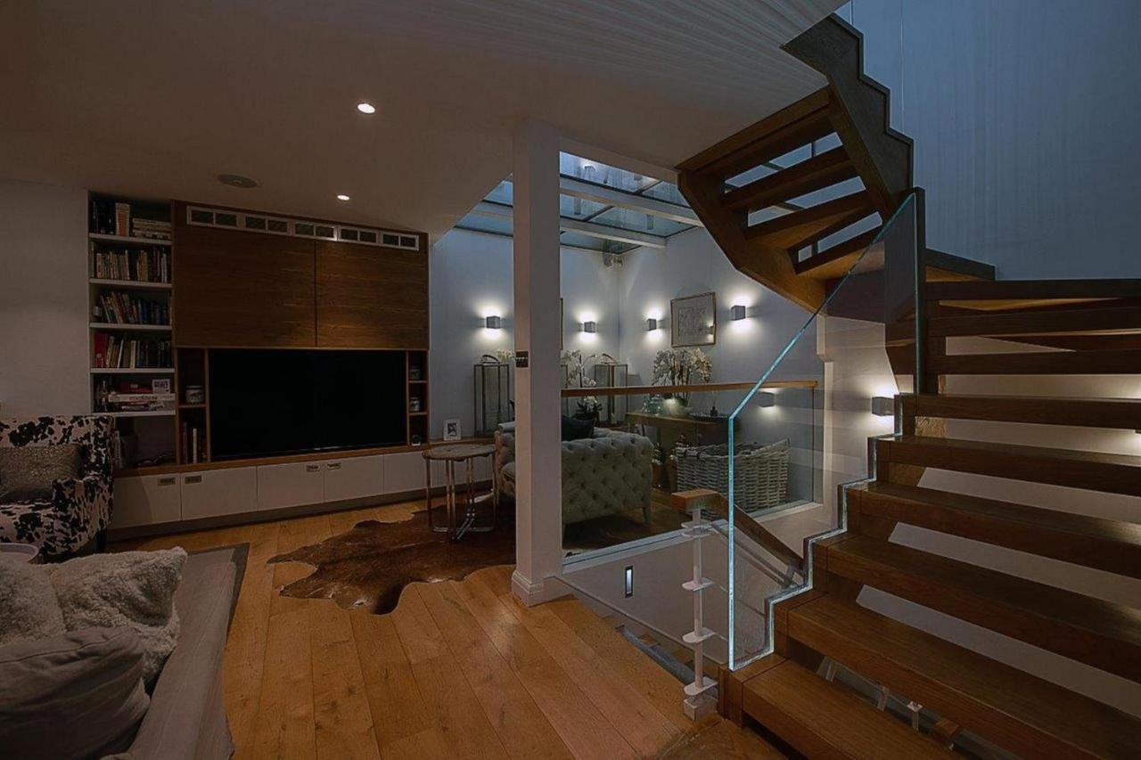 New Stunning 5bd Mews House Сasa de vacaciones