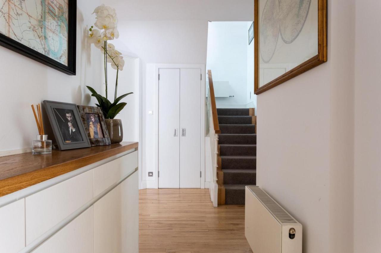 New Stunning 5bd Mews House Londres