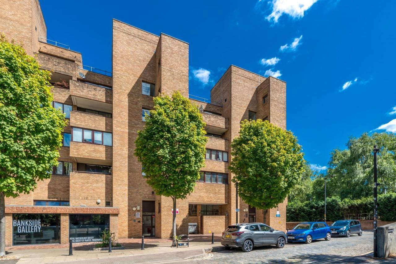 Altido 2-bed Flat W/ Thames View *