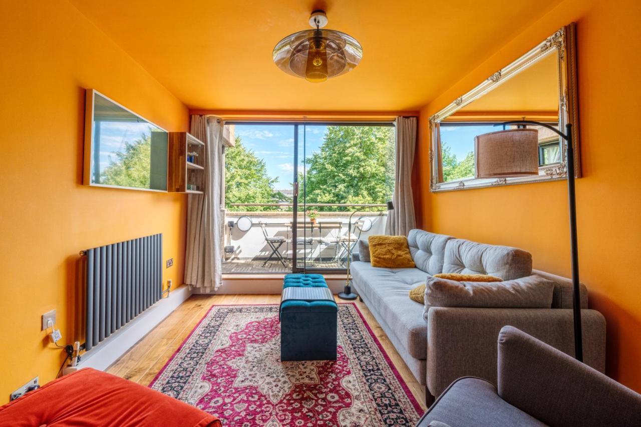 Altido 2-bed Flat W/ Thames View * London