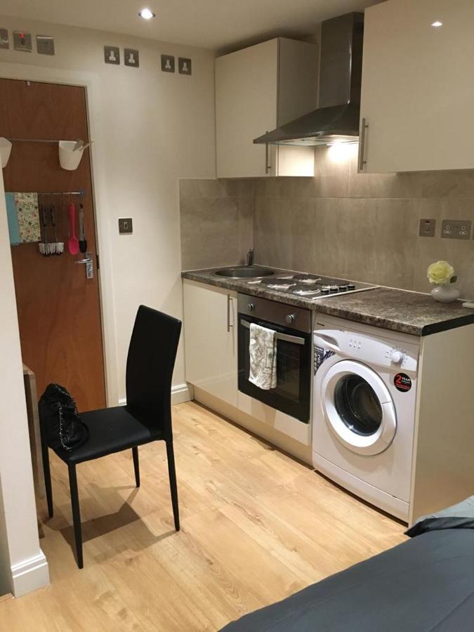 Apartamento Flat In The Heart Of Golders Londres