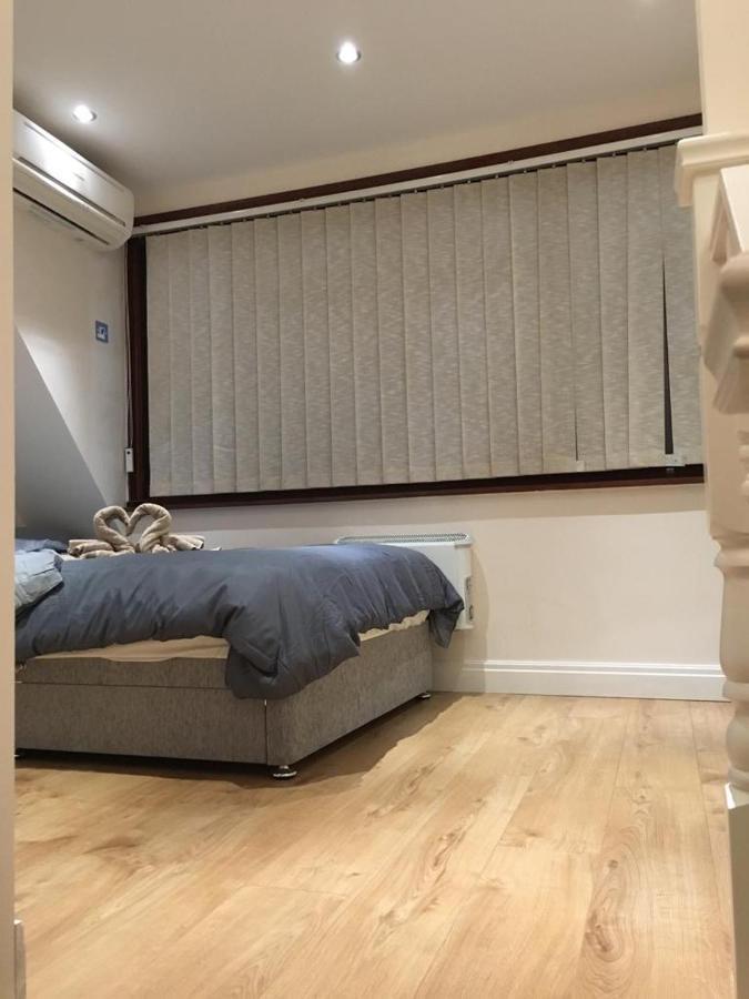 Flat In The Heart Of Golders Apartamento