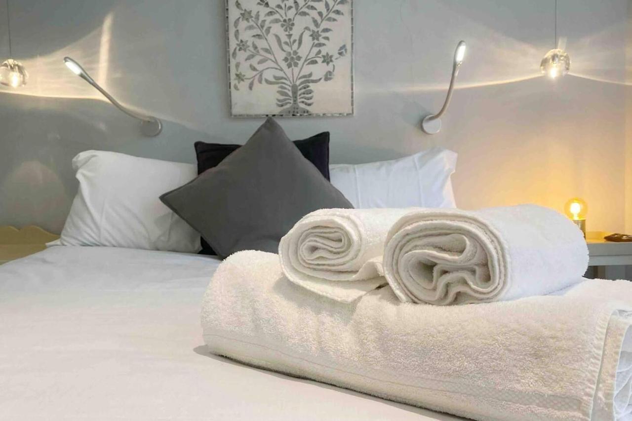 Charming 2-bed Apt With 2 Bathtub Central Apartment *