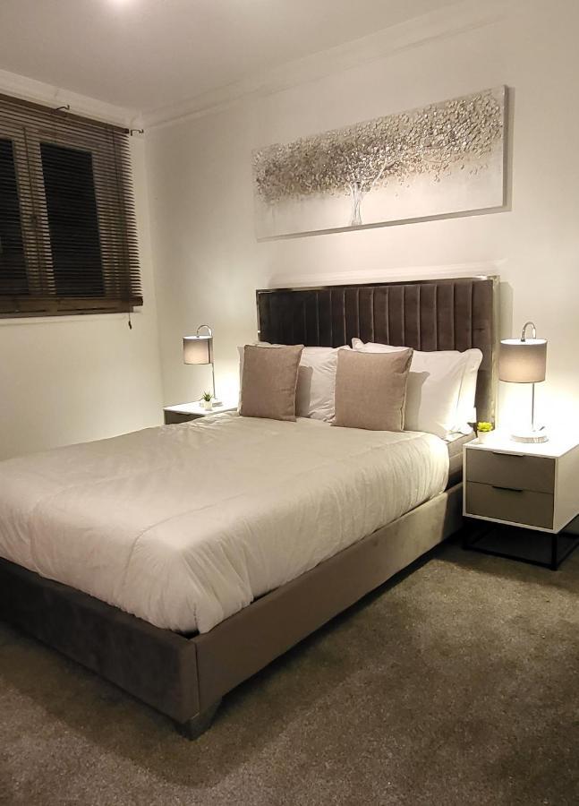 Stunning 2 Bedroom In Canary Wharf - Morland Appartement Londen