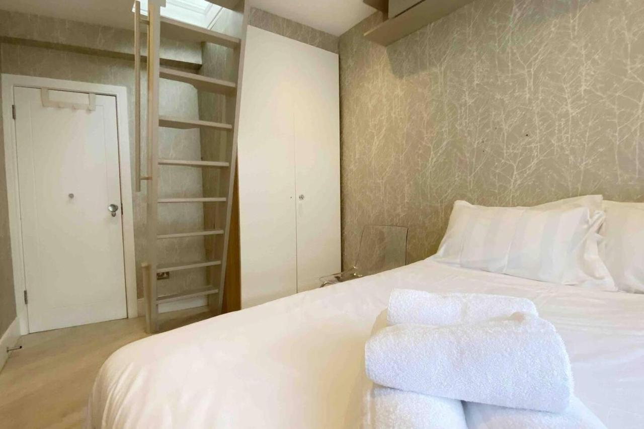Apartment Charming 2-bed Apt With 2 Bathtub Central