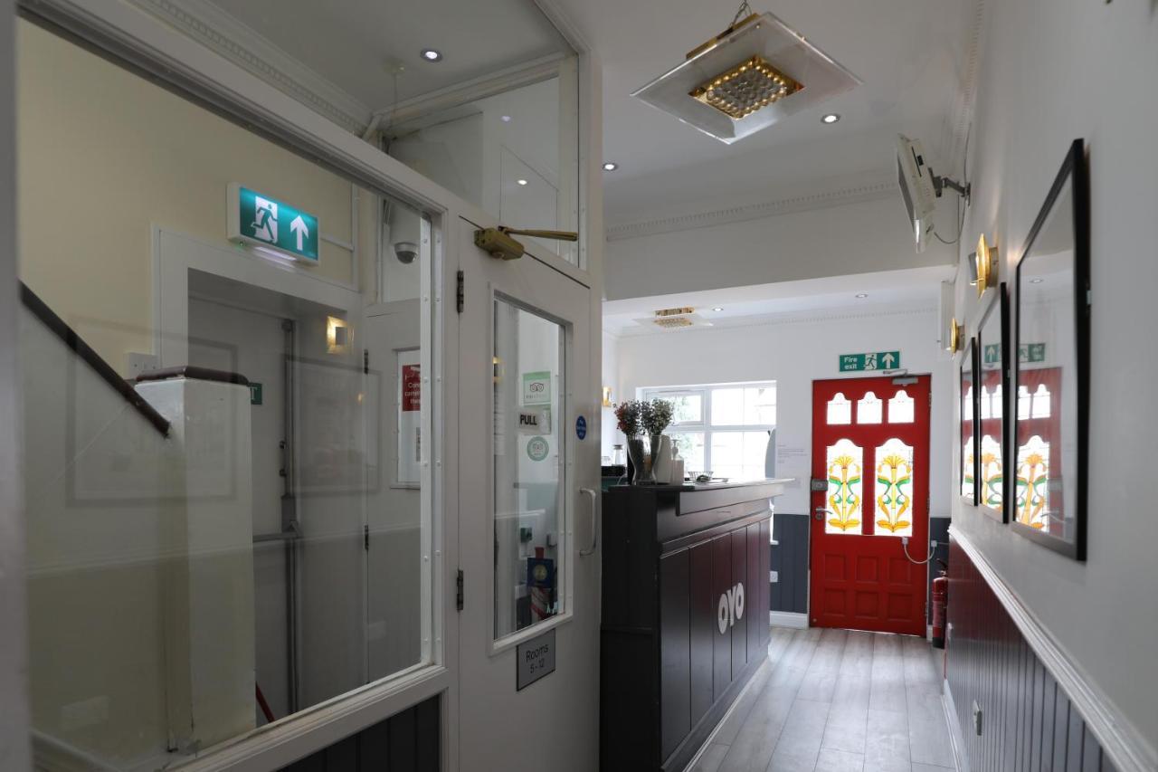 Anchor Hotel 3*