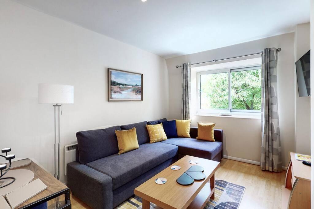 Lovely 1 Bedroom Flat In Wimbledon * London