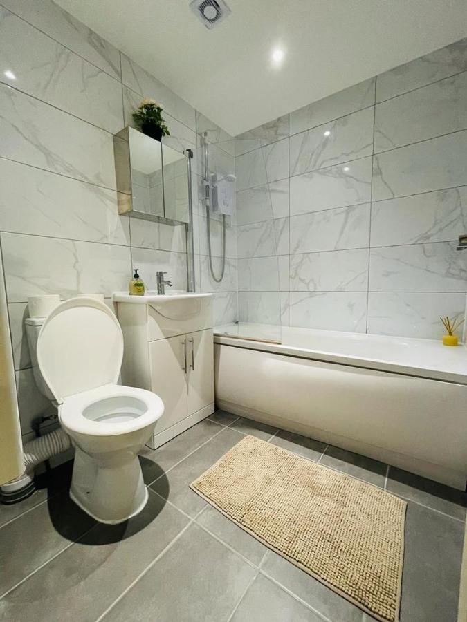 Lovely 2 Bedroom Serviced In Apartamento *