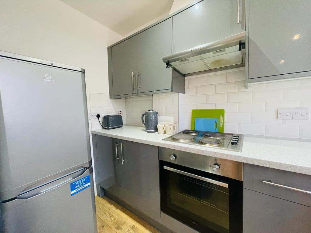 Apartamento Lovely 2 Bedroom Serviced In