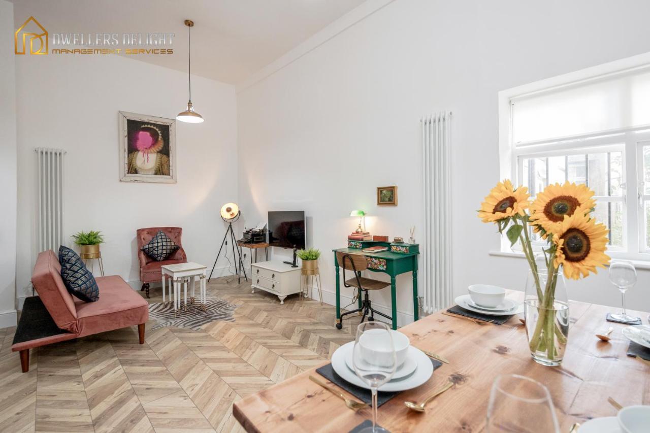 Entire 2 Bed Flat Plaistow,canning Town Prime Location In Appartement *