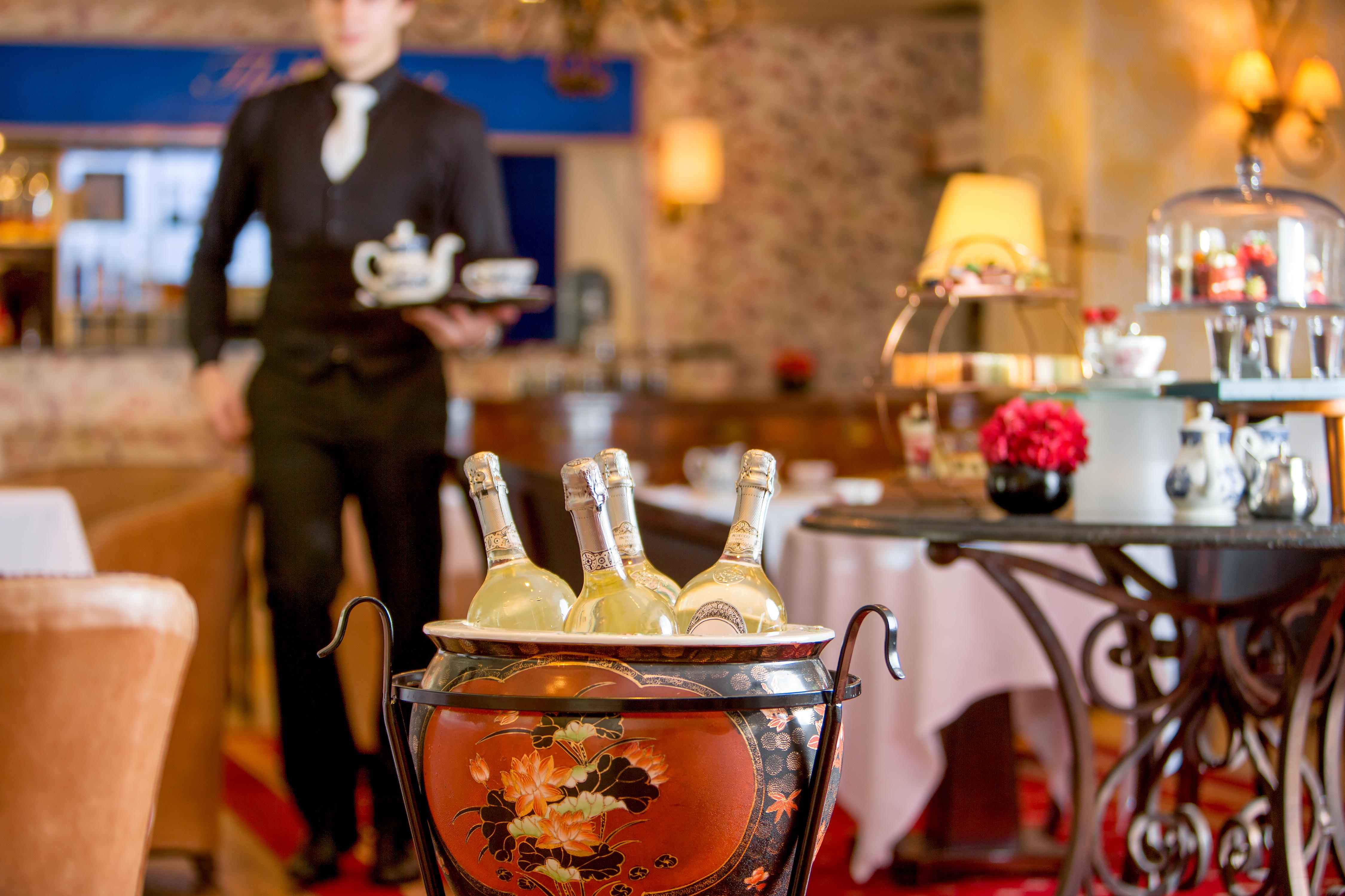 Copthorne Tara Kensington Hotel