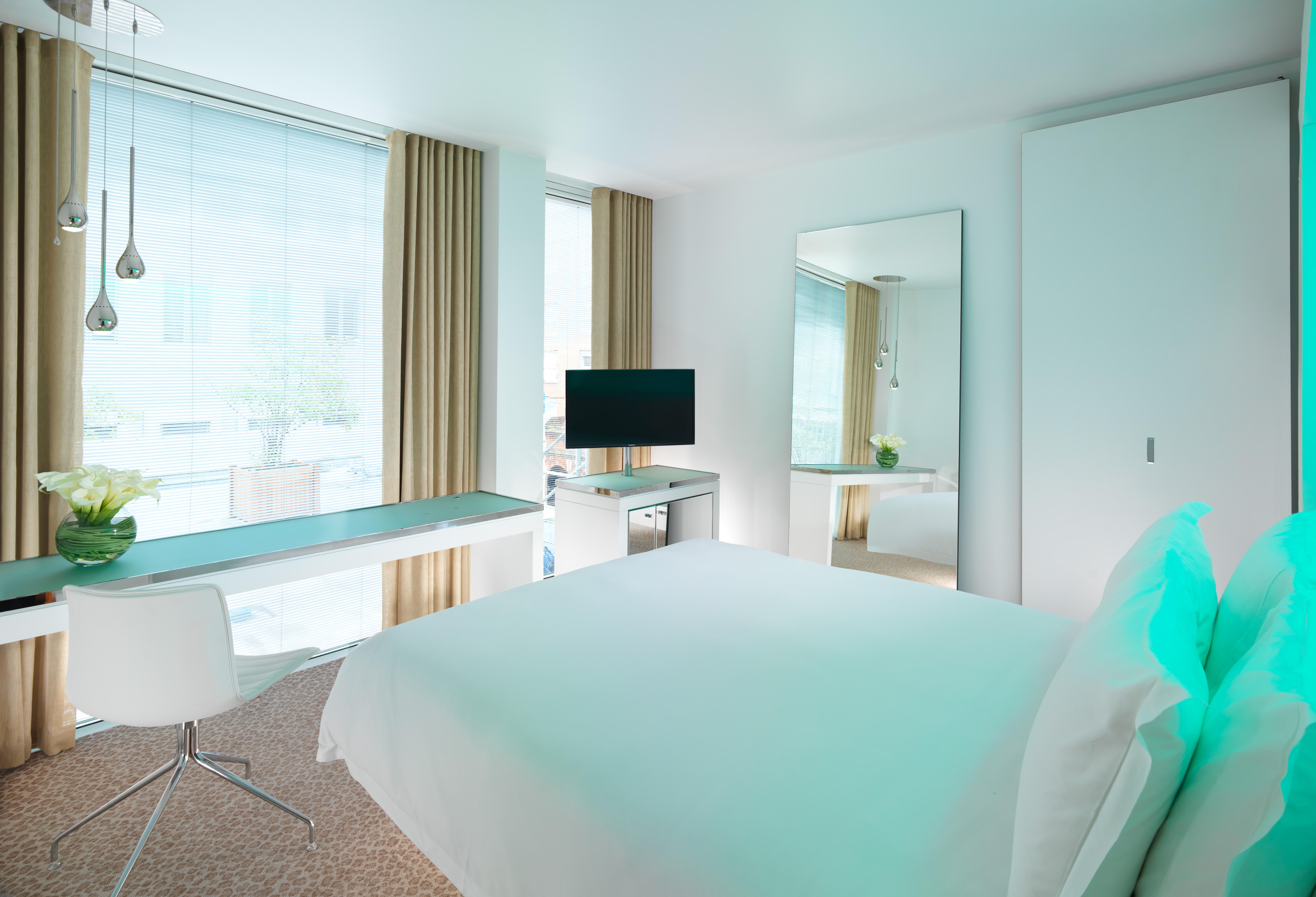Hotel St Martins Lane 5*