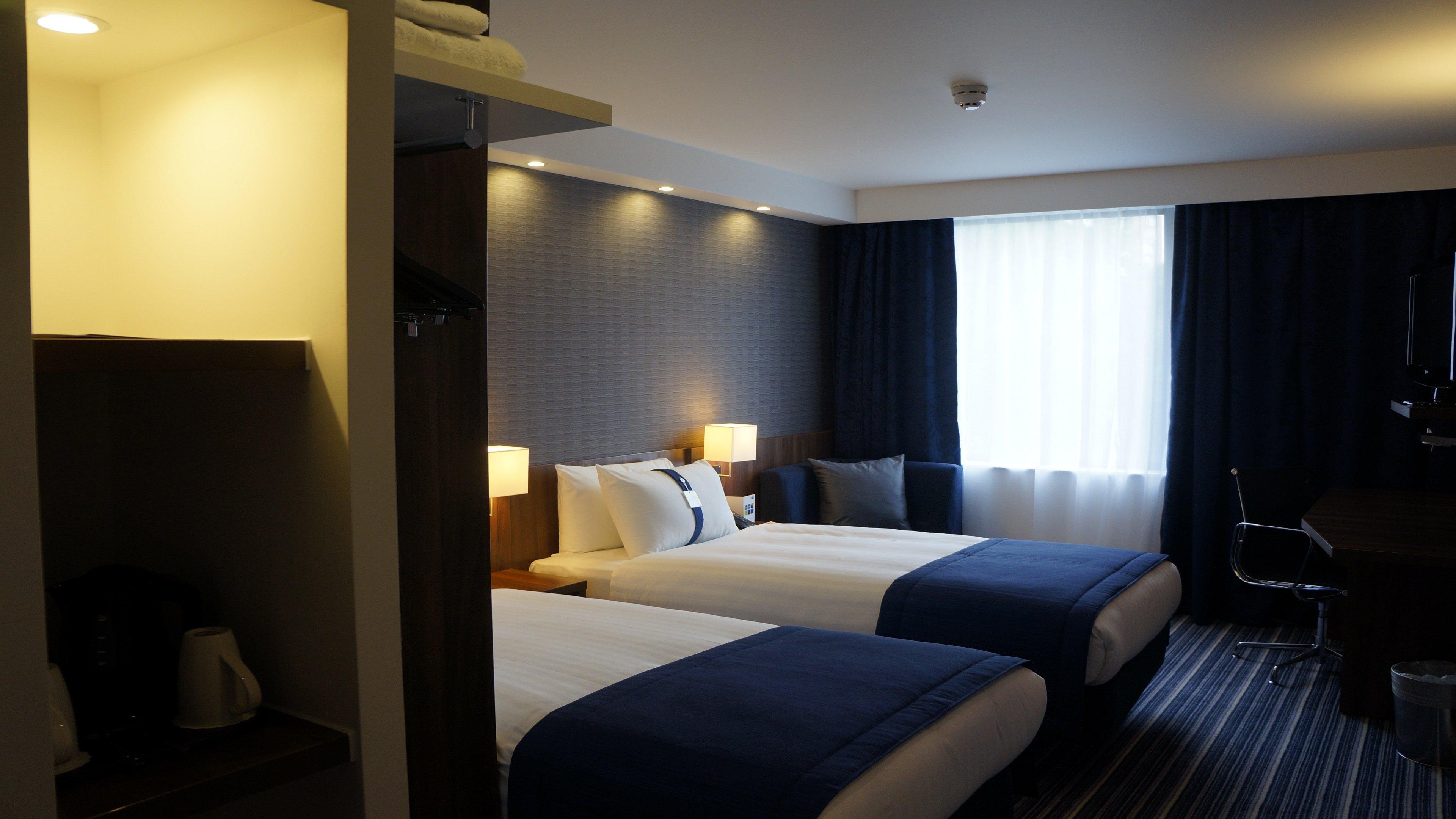 Express Earls Court By Ihg Hotel 3*