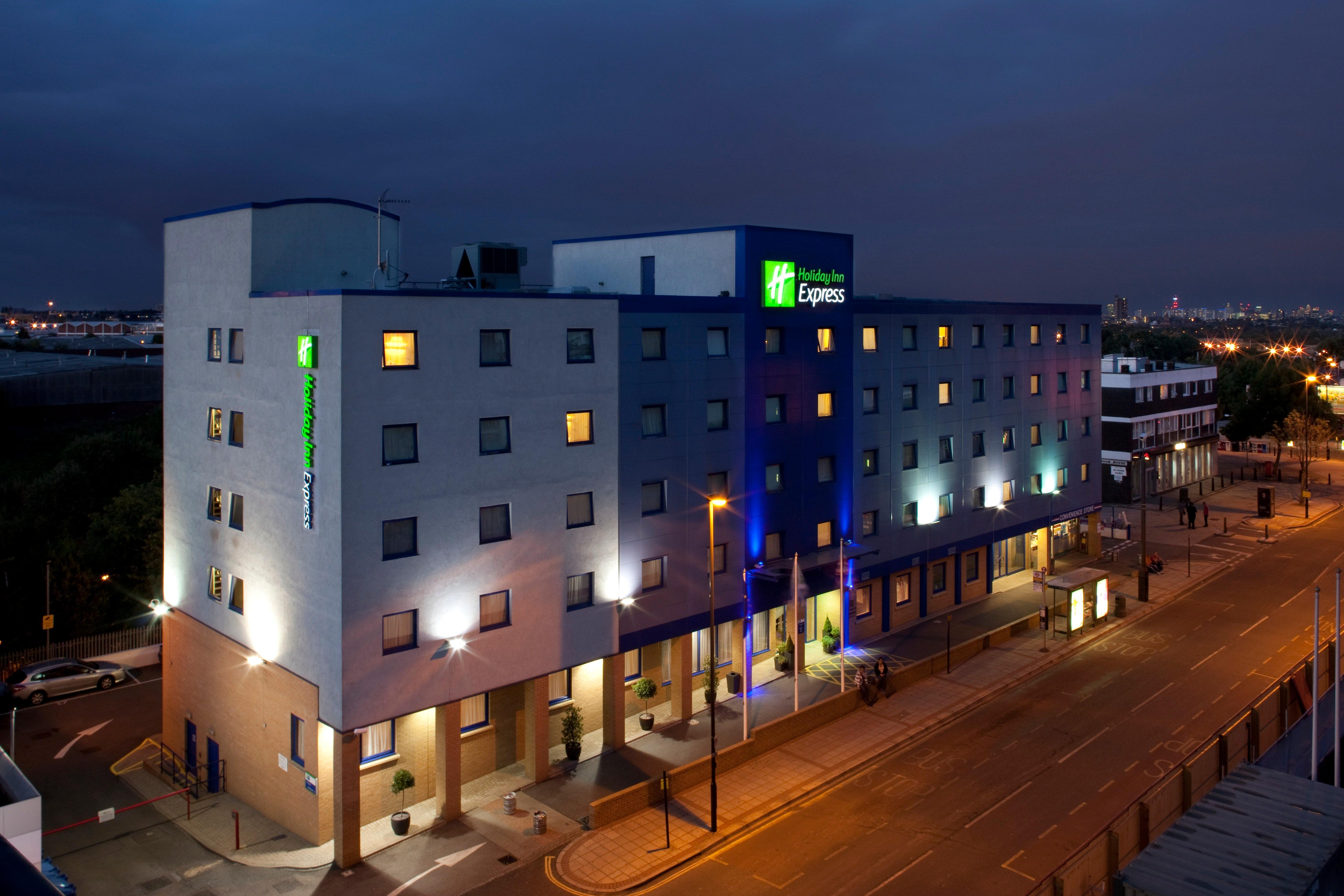 Express Park Royal By Ihg 3* London