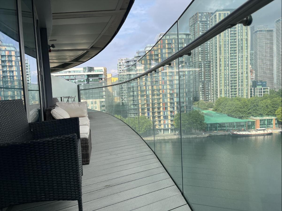 Luxury Canary Wharf 2 Bed With Panoramic Views Londen