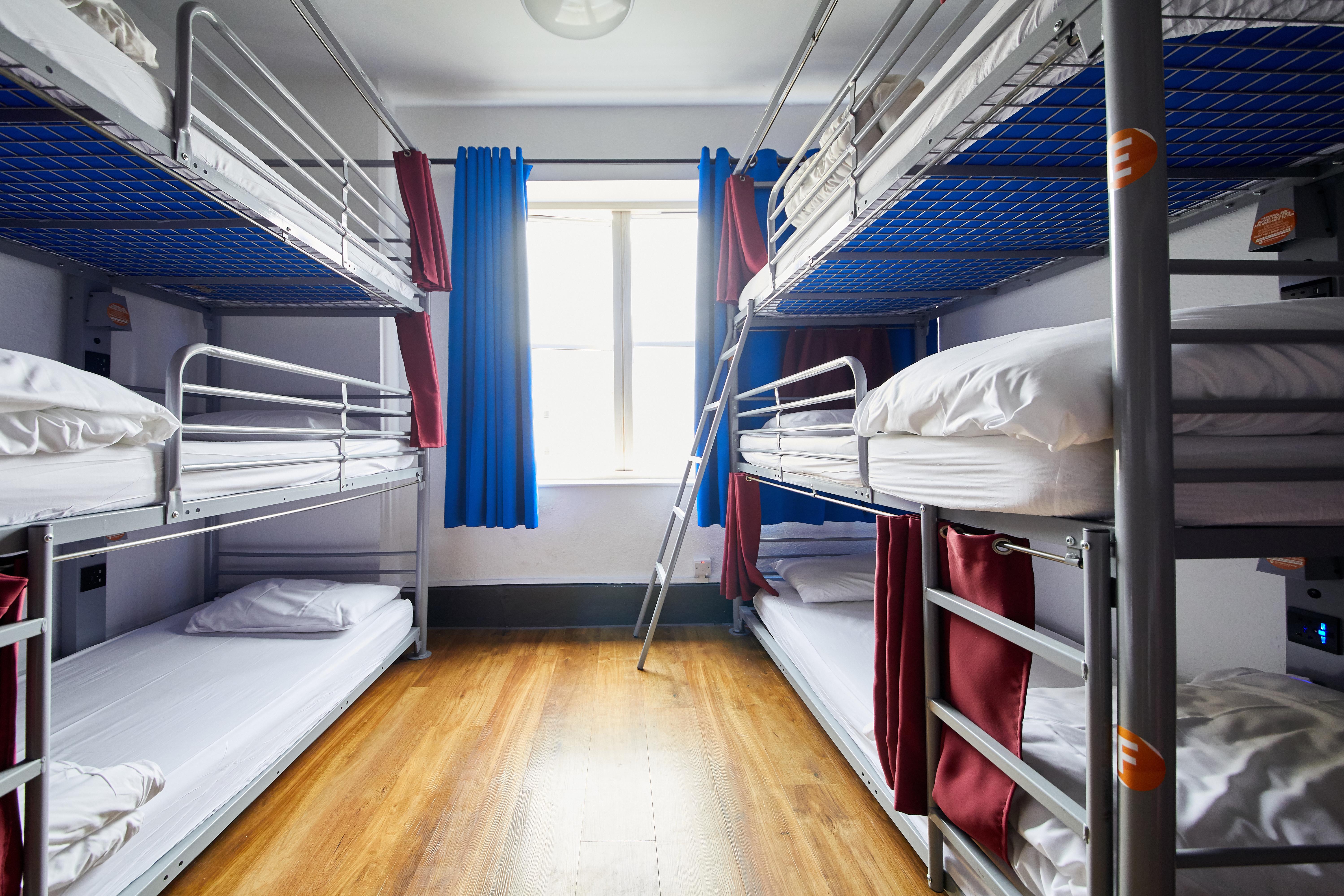 St Christopher's Bridge - The Village Hostel *