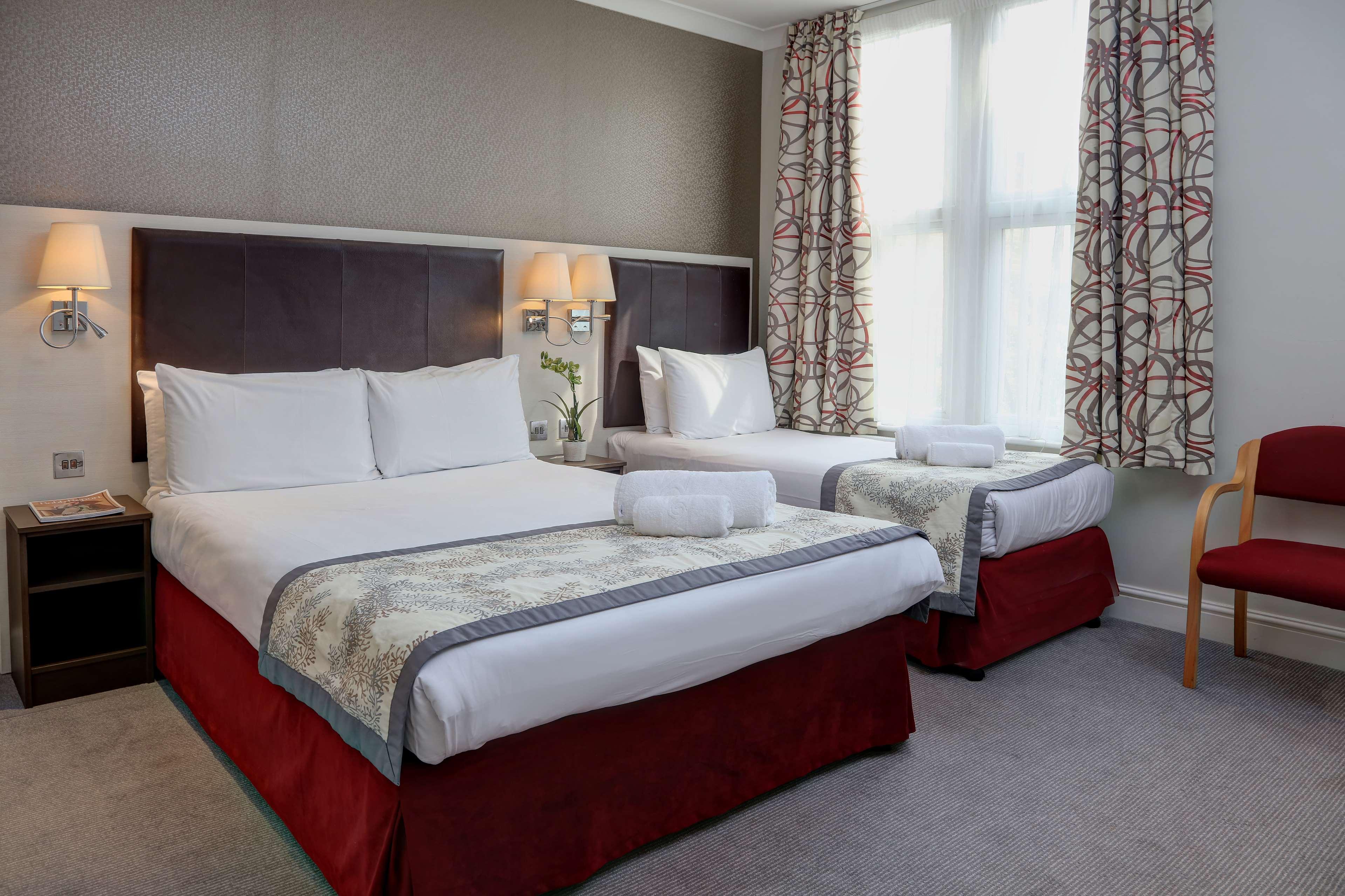 Western Chiswick Palace & Hotel