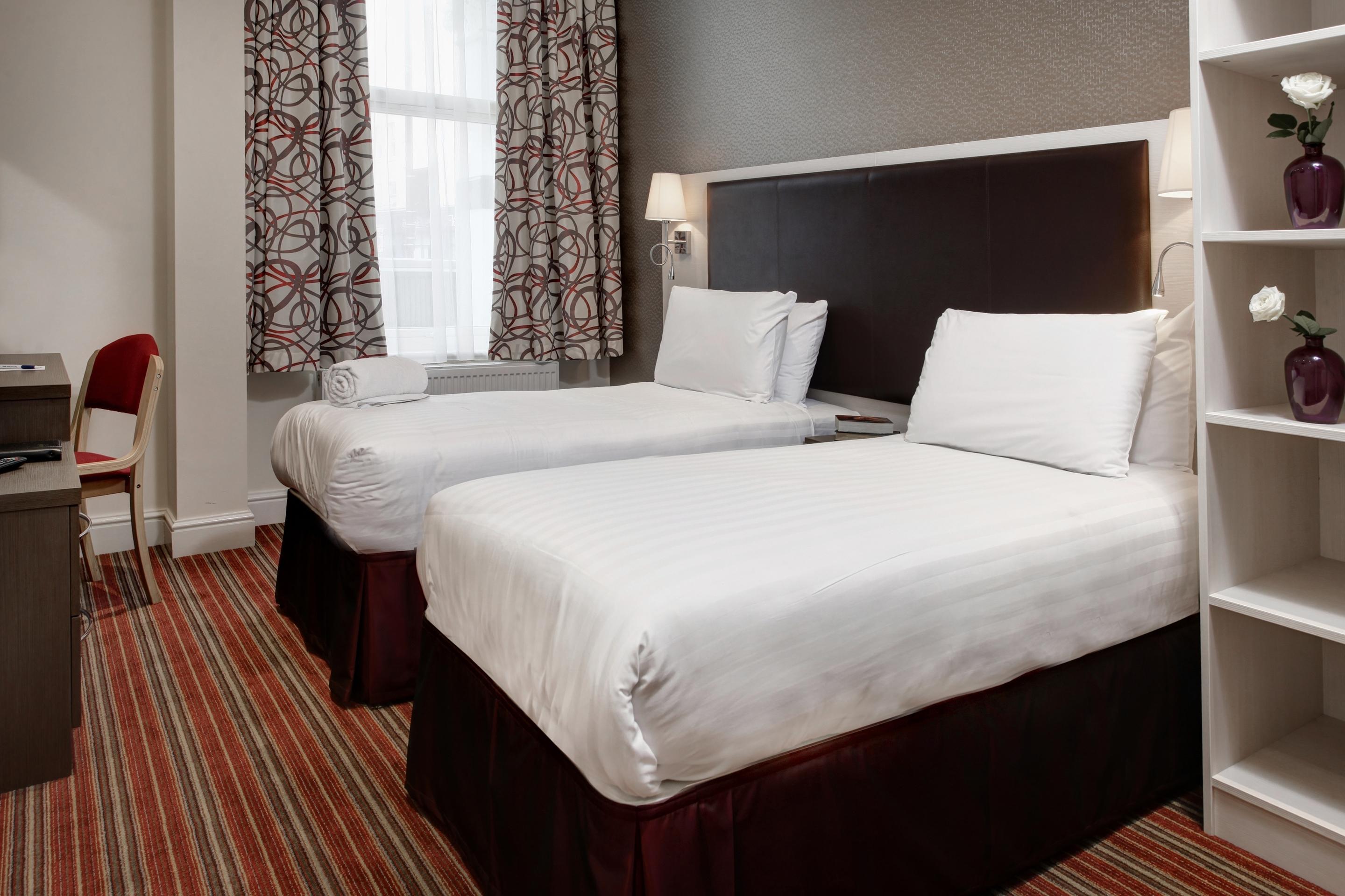 Western Chiswick Palace & Hotel