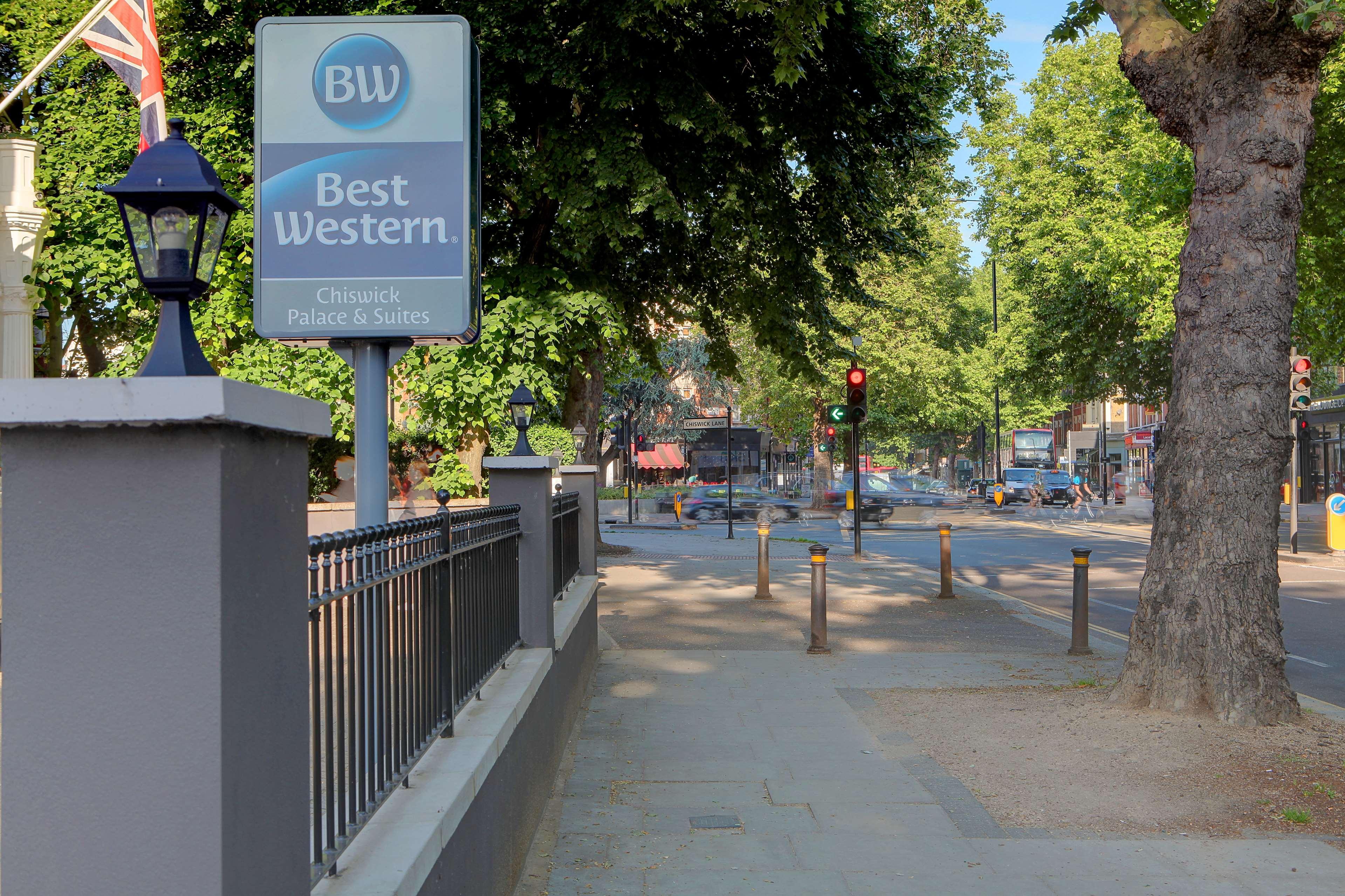 Western Chiswick Palace & 3*
