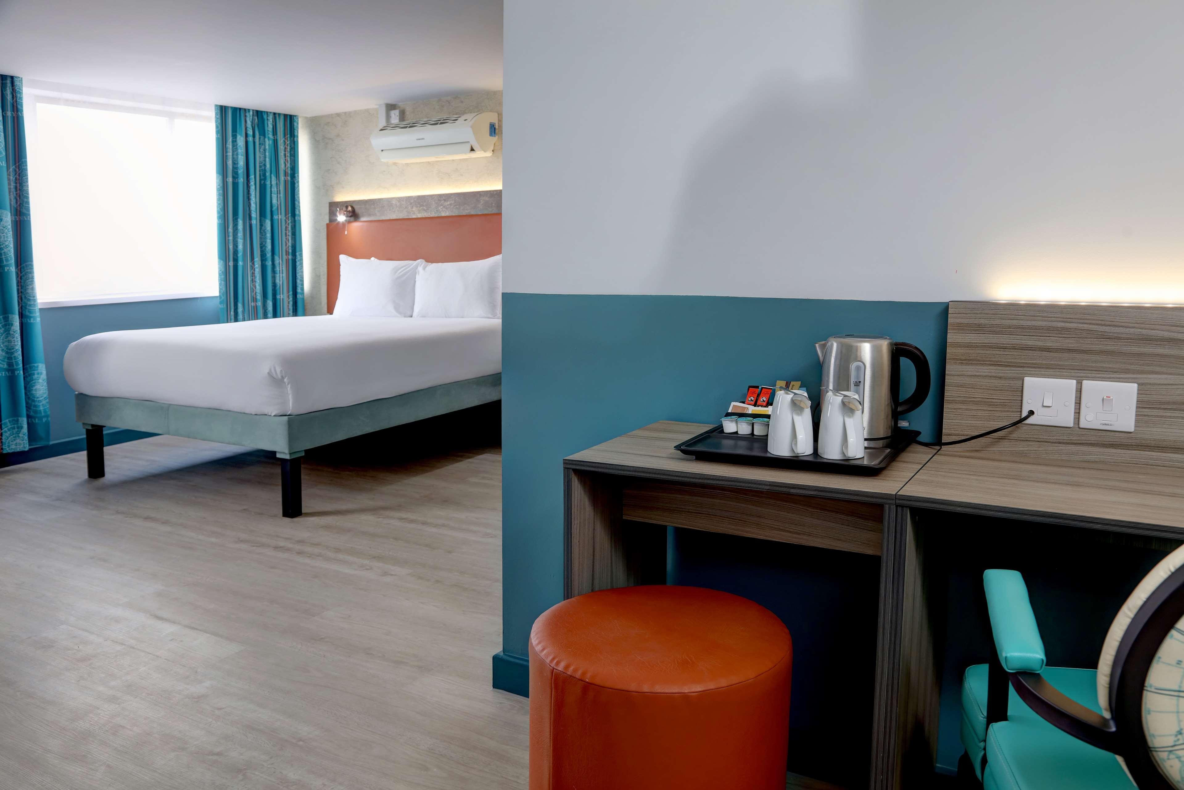 Western Queens Crystal Palace Hotel Londen