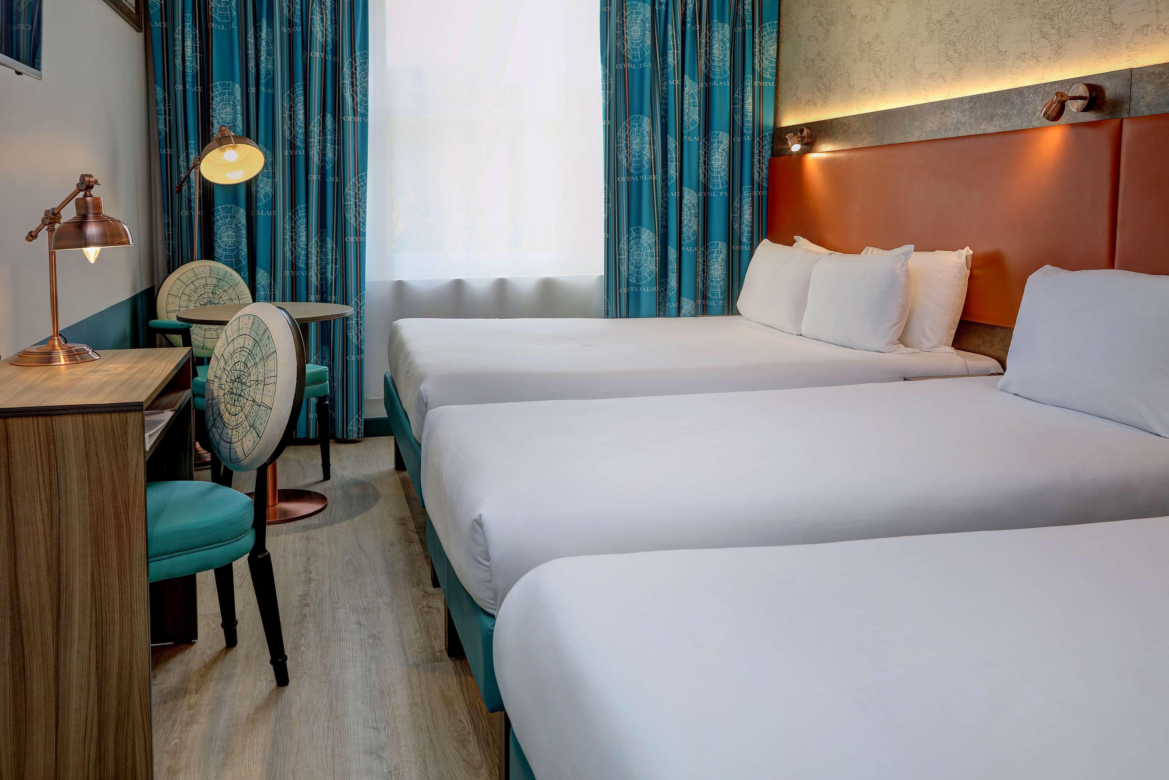 Western Queens Crystal Palace 3* Londen