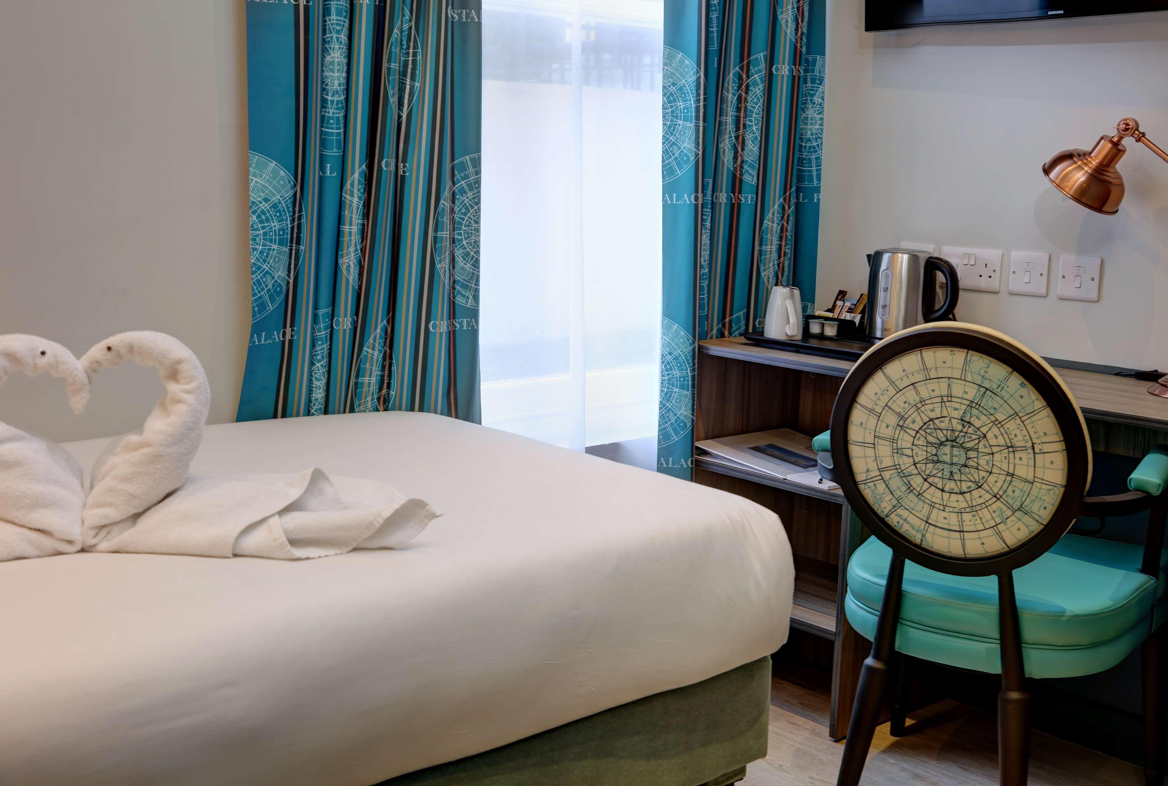 Western Queens Crystal Palace 3* Londen