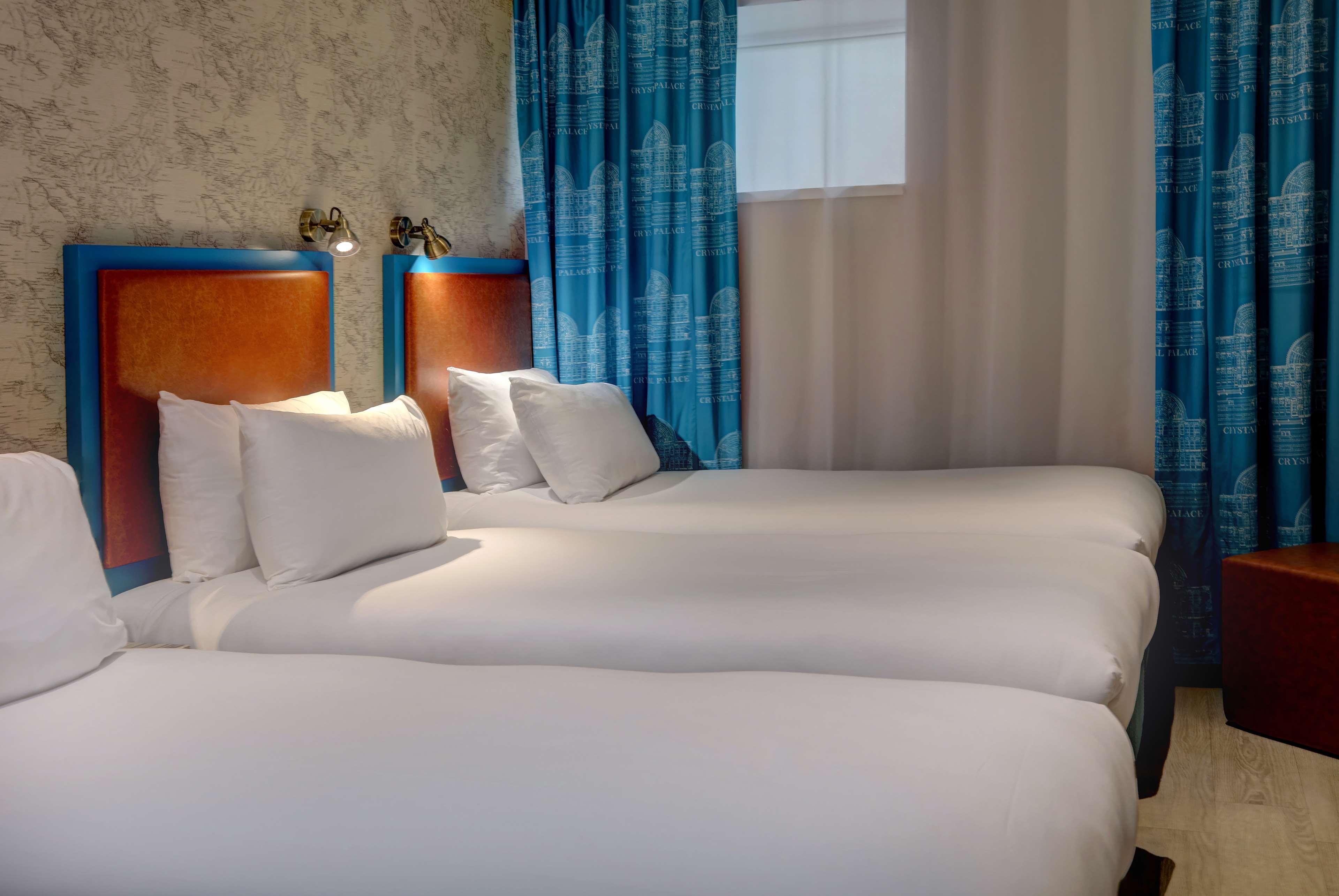 Western Queens Crystal Palace Hotel Londen