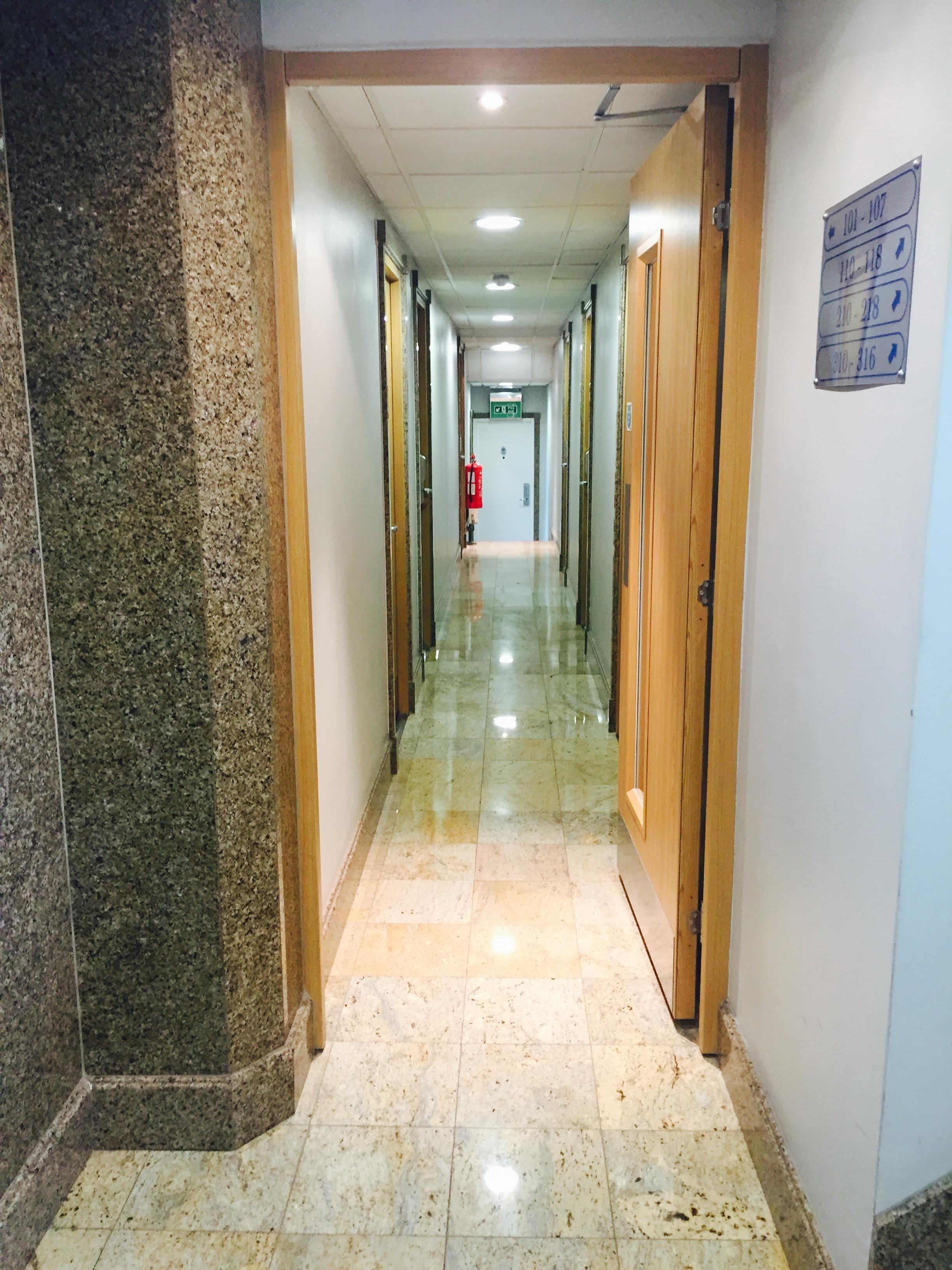 Maiden Oval Hotel