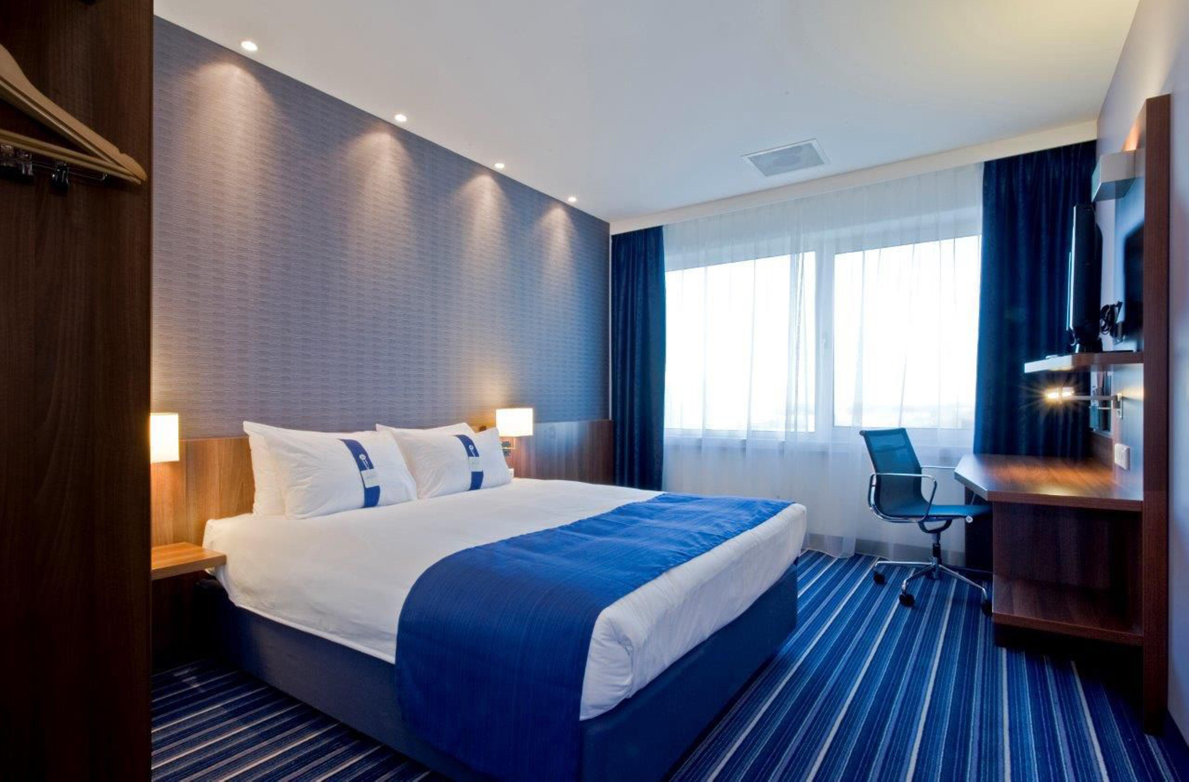 Hotel Express - Vauxhall Nine Elms, An Ihg London
