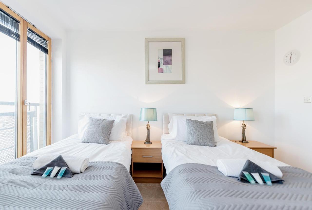 Apartment Premium Excel 3&2 Bedrooms London