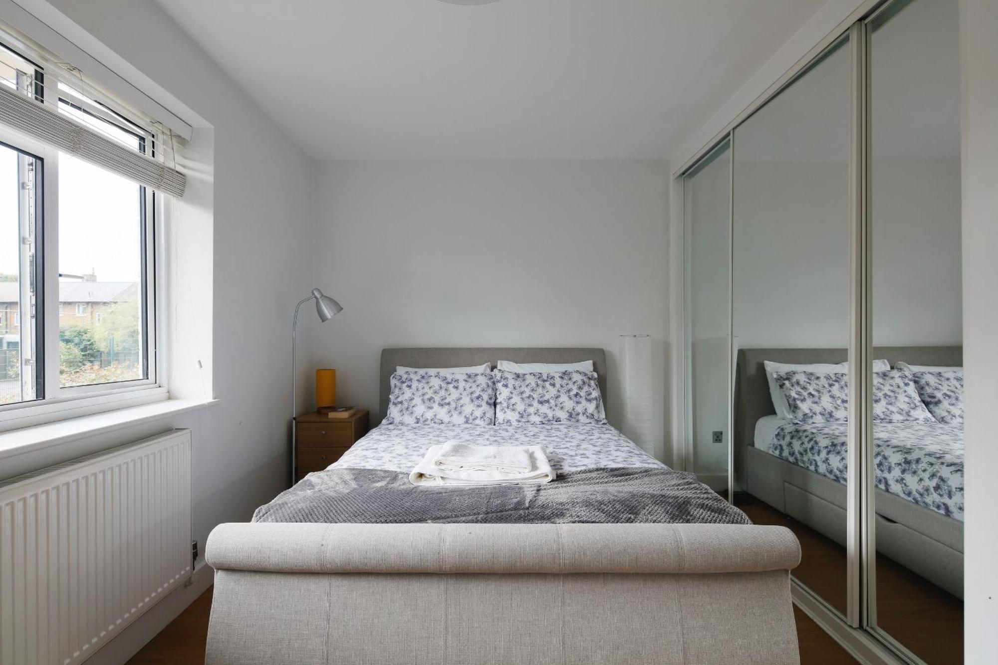 Bright & Welcoming Garden Flat Sleeps 6 In Style Appartement *