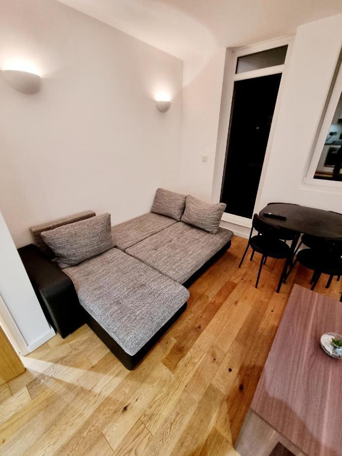 Executive E15 & Exclusive Terrace Views Of Apartment London