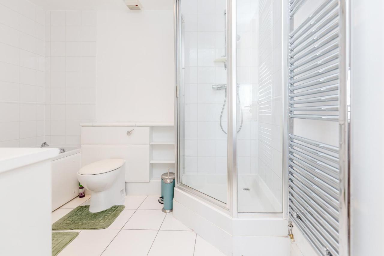 Premium Excel 3&2 Bedrooms * London