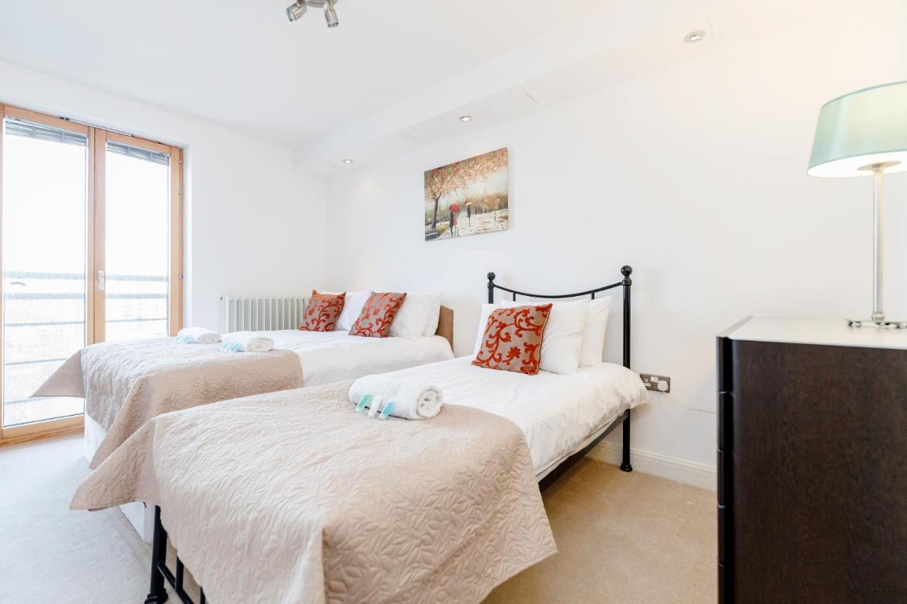 Premium Excel 3&2 Bedrooms Apartment *
