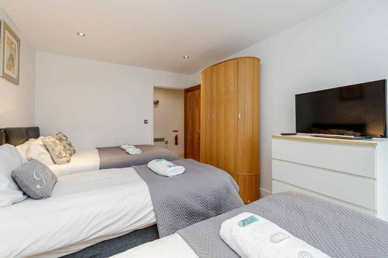 Premium Excel 3&2 Bedrooms * London