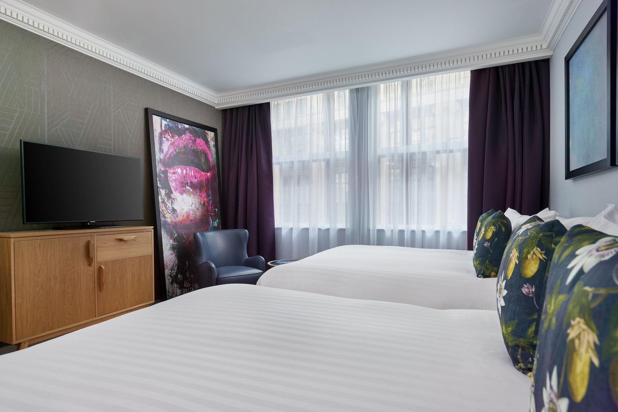Nyx Holborn By Leonardo 5*