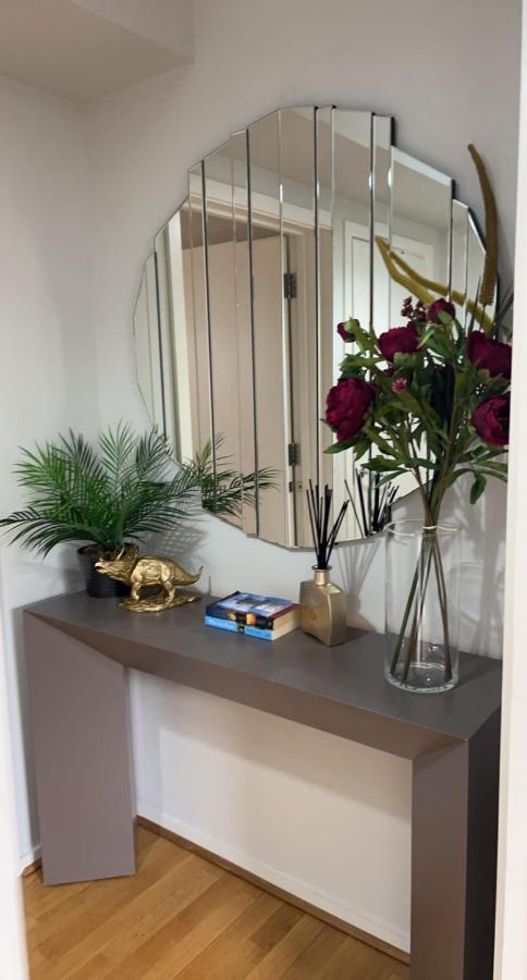 Apartment The Reflection , With River Thames View