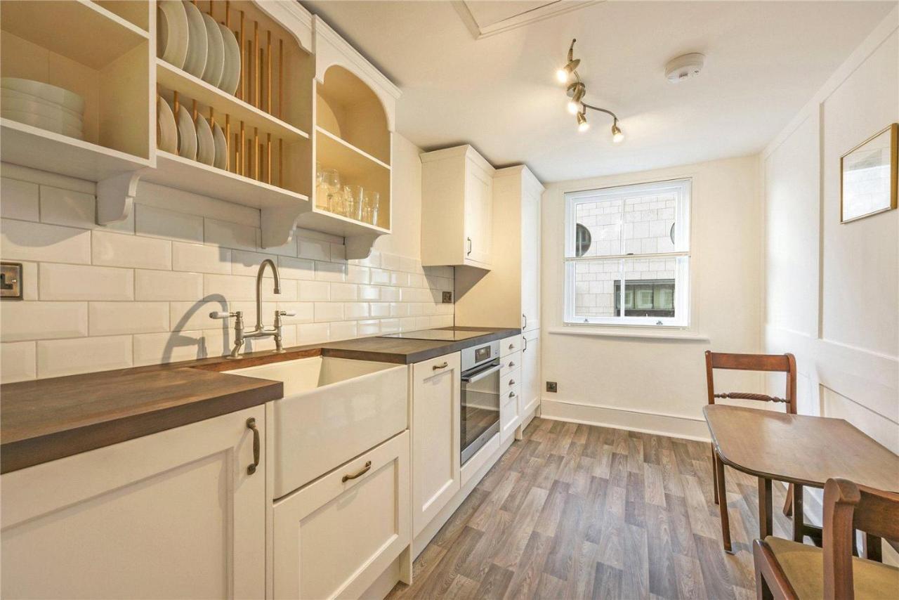 Apartment At Piccadilly London