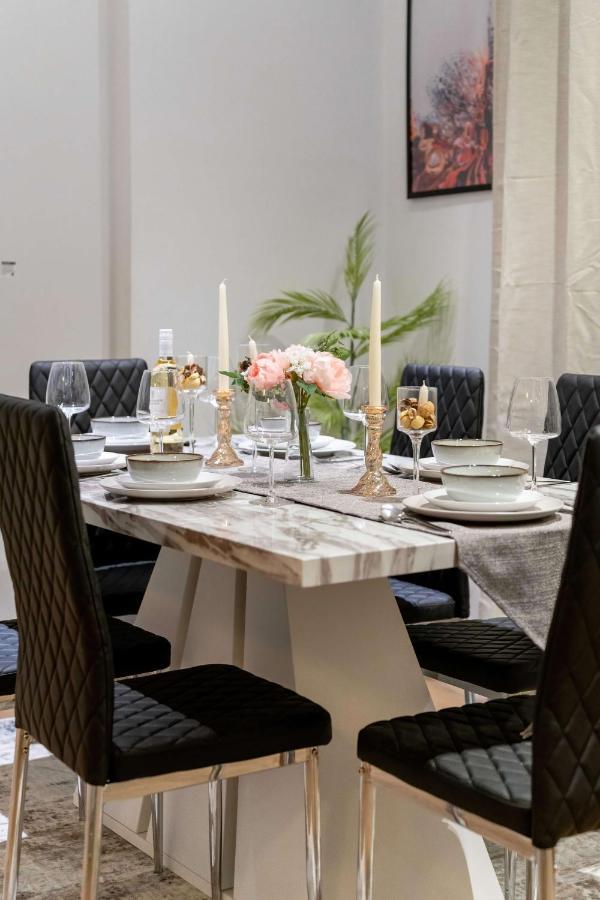 Ferienhaus Stunning Camden House With Private Terrace & Free Parking London