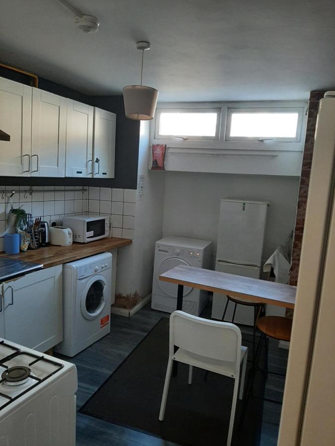 Single Bedrooms With Wifi And Underbed 10 Accommodatie bij particulieren