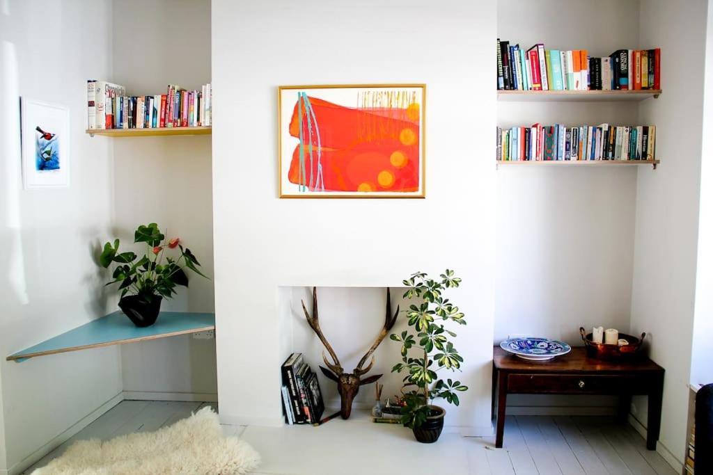 Large, Modern, Light, Open Plan Designer House Vakantiehuis