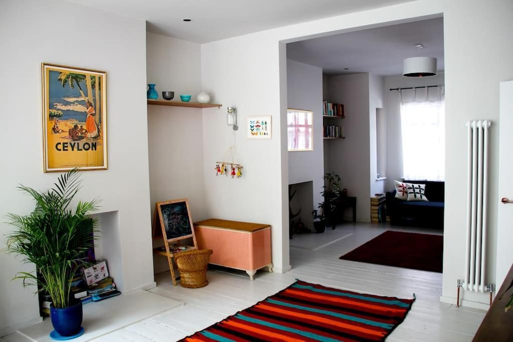 Vakantiehuis Large, Modern, Light, Open Plan Designer House Londen