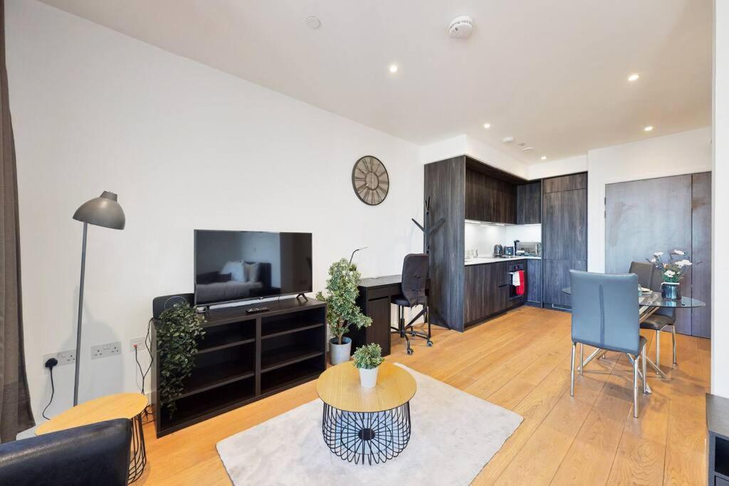 Appartement Superb In Greenwich With Balcony & Roof *